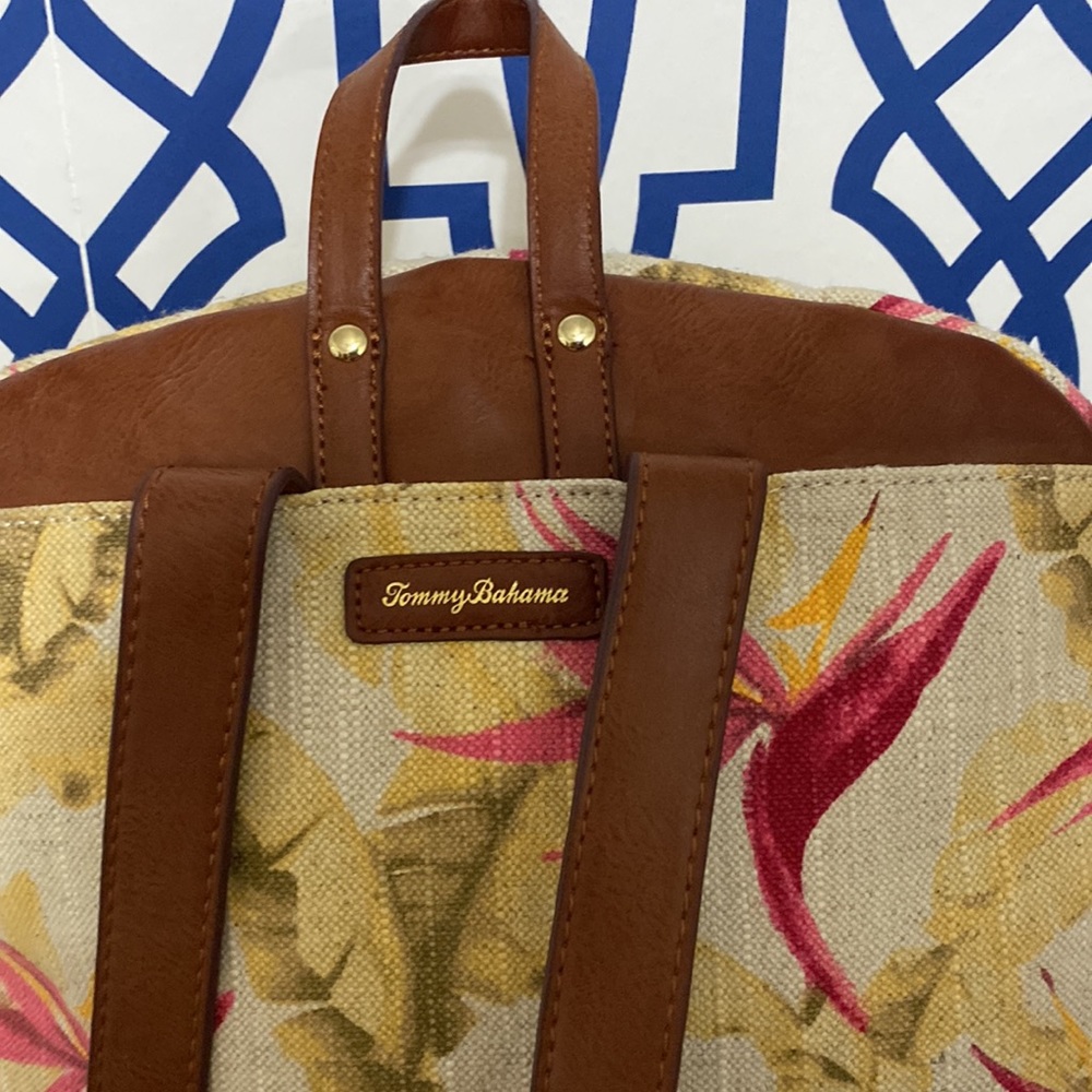 Tommy Bahama - Picture 4 of 5